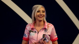 Terč hore nohami? Žiaden problém pre Fallon Sherrockovú!