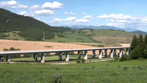 Dobrá správa pre motoristov: Výstavba diaľničného úseku Hubová - Ivachnová opäť v plnom prúde