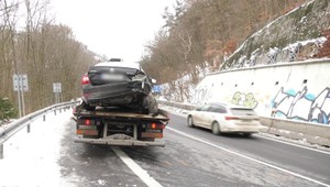 Nehoda kamióna a auta pri Žiari nad Hronom vytvorila niekoľkokilometrové kolóny