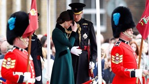 Žiadna párty ani žiadne baby! William po divokom žúre opäť po boku Kate