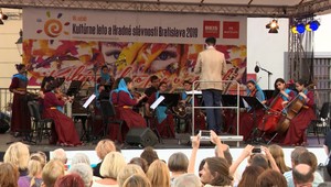 Zmiznuté dievčatá z afganského orchestru sa stále neozvali. Zbormajster im želá veľa šťastia