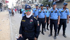 Výbuch bomby v Káhire, v luxusnej štvrti sa zranili policajti