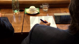 Kaliňákove čarbanice na výbore sa stali virálnymi, ovládli slovenský internet