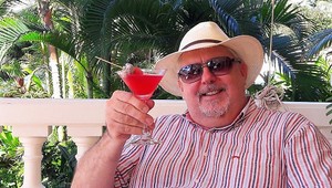 Oliver Andrásy mal po návrate z dovolenky horúčky! No aj tak kritizuje nosenie rúšok!