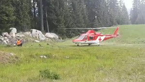 Vážna nehoda na Otupnom: Vodiča musel do nemocnice previezť vrtuľník