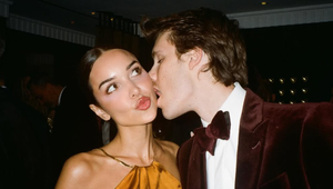 Najmladší Beckham a jeho o 10 rokov staršia partnerka: TOTO Beckhamovci schvaľujú či nie?