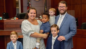 Príbeh tejto rodiny vás chytí za srdce: Adoptovali si 4 deti, potom prišiel zázrak