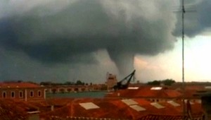 Ostrovy pri Benátkach pustošilo tornádo!