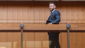 Lekári vyzývajú Kotlára, aby nešíril dezinformácie o pandémii a očkovaní