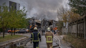 1340. deň na Ukrajine: Ruské útoky si vyžiadali štyri obete, Kyjev opäť v plameňoch