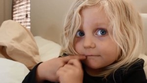 Malá hrdinka. J'anae (4) odhalila skrýšu votrelca vo vlastnom dome