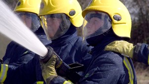 Zápach dymu sa zmenil na požiar. Plamene pohltili kostol