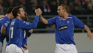 Rangers iba remizoval v Edinburghu, Celtic na čele o skóre
