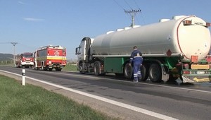 Kamión plný nafty začal horieť! K výbuchu chýbalo len málo