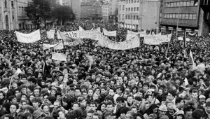 Udalosti 17. novembra 1989 a pád komunistického režimu. Takto sme si pripomenuli výročie Nežnej revolúcie