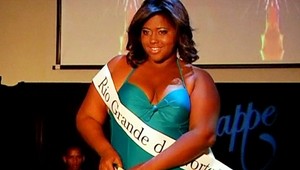 Miss XXL. Prekrásne moletky predvádzali skutočné krivky...