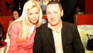 Začal sa súd s Kucherenkom, manželka stojí pri ňom