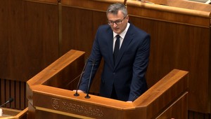 Predseda ústavného súdu Fiačan ešte nerozhodol o disciplinárnom konaní pre Mamojku. Príslušné orgány žiada o spoluprácu