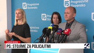 PS: Stojíme za policajtmi