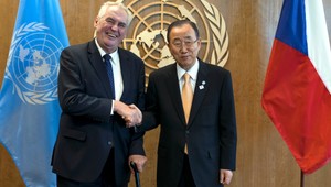 Musíme zaútočiť na nervové centrá teroristov, vyhlásil Zeman