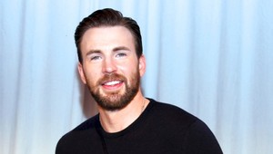 Sexy Chris Evans dlouho nevydržel sám! Která slečna ukradla srdce kapitána Ameriky?