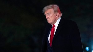 Trump novým výkonným nariadením obmedzil výskum vírusov