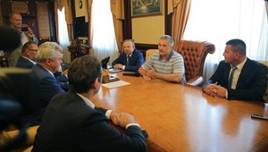 Krymský premiér sa stretol s poslancom Marčekom. Sme jednej krvi, povedal