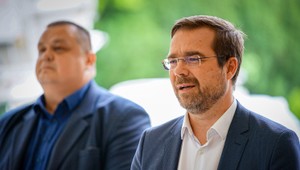 Minister zdravotníctva Marek Krajčí aj hlavný hygienik Ján Mikas sú v karanténe