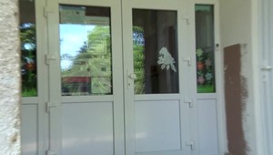 Chlapcovi (11) do minerálky naliali dezinfekčný prostriedok. Reakcia školy šokovala rodičov