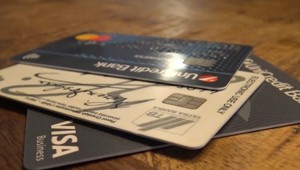 Vydával sa za amerického vojaka. Oklamaná žena poslala podvodníkovi vyše 100 000 eur