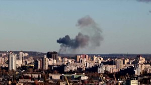 250. deň na Ukrajine: Po ranných útokoch hlásia 13 zranených