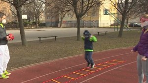 Kondičná trénerka radí: Toto sú tipy na hravé cviky s deťmi počas pandémie