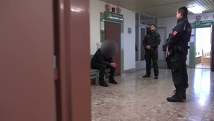 Polícia obvinila muža zo sexuálneho zneužívania a výroby detskej pornografie