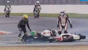 Tancujúce motorky! Jazdci nemali šancu...