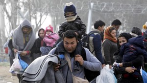 Do Atén dorazilo 1 170 migrantov. Ďalšia tisícka príde počas dňa