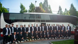 FOTO: Slovenskí hokejisti už odleteli do dejiska šampionátu v Rige