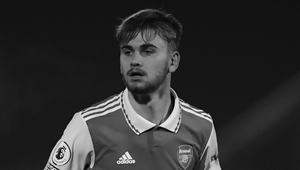 Krutá smrť športovca v hre, ktorú miloval. Útočník počas zápasu narazil do steny