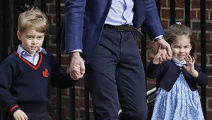 George a Charlotte zohrajú na svadbe dôležitú úlohu