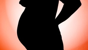 Tehotná žena je obvinená z vraždy druha