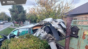 Opitý vodič vrazil do auta, v ktorom sedela matka a dieťa. Mal zákaz šoférovania