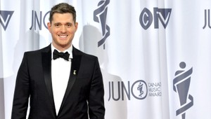 Nehoda na pódiu! Spevák Michael Bublé (38) si vyrazil zub