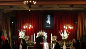 TÝCHTO slávnych susedov na večnosť bude mať Gott vedľa seba na cintoríne!