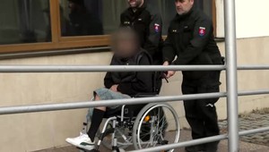 Nielenže nemal vodičák, ešte aj nafúkal. Vodič, ktorého zastavili policajti, tvrdí, že nešoféroval