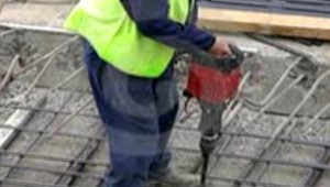 Unikátna krádež. Stavbári riešia záhadu zmiznutej zbíjačky