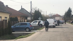 V Kolárove zasahovala NAKA. Podľa TV JOJ bol s nimi na mieste aj jeden z obvinených z vraždy Kuciaka