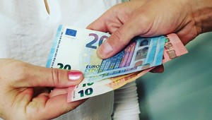 Akcia DÁMA: Polícia zadržala prednostku neurologickej kliniky v Nových Zámkoch