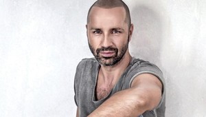 Robo Opatovský zverejnil emotívnu novinku. Spieva o zničujúcej láske