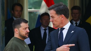 Rusko zaútočilo dronmi na Kyjev. Zelenskyj v tom čase odišiel do Haagu