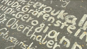 Študenti medicíny svoje meno na chodníku majú. Keď získajú titul, odchádzajú však do zahraničia