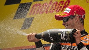 Stoner tento rok nenašiel v MotoGP konkurenciu